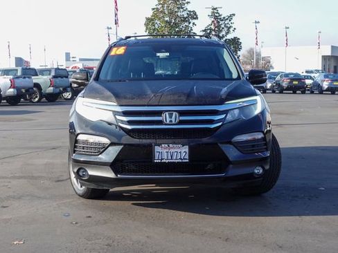 Used 2016 Honda Pilot Touring image 3