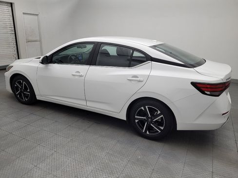 Used 2024 Nissan Sentra SV FWD image 3