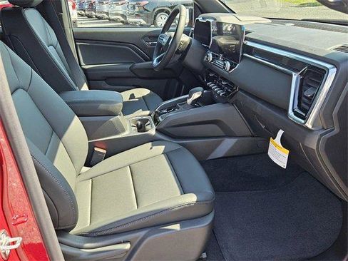 New 2025 GMC Canyon Elevation w/ Convenience Package image 15