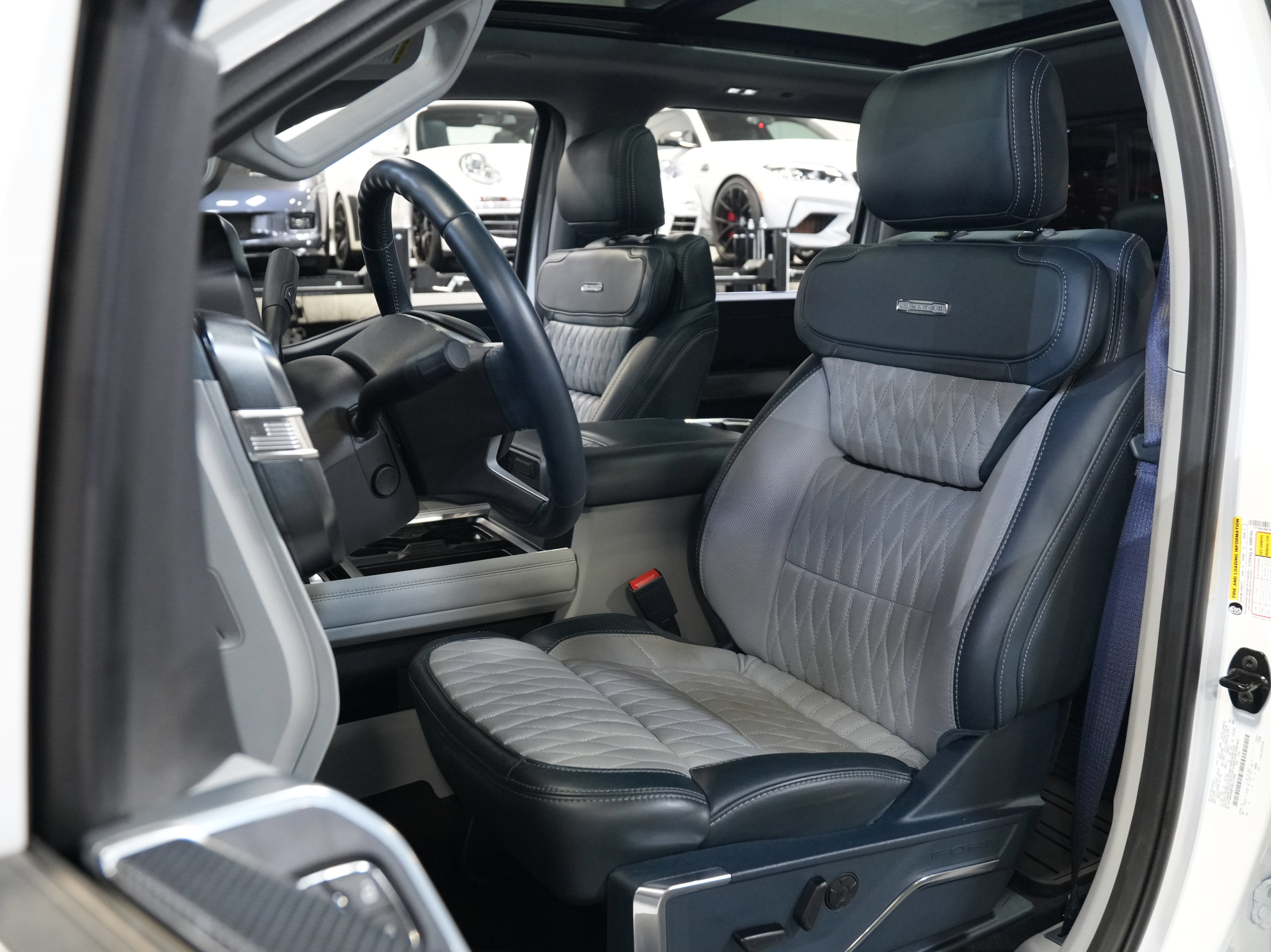 Used 2024 Ford F350 Limited AWD/4WD image 37