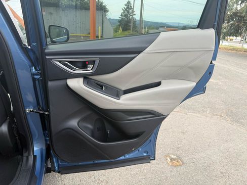 Used 2019 Subaru Forester Limited AWD/4WD image 21
