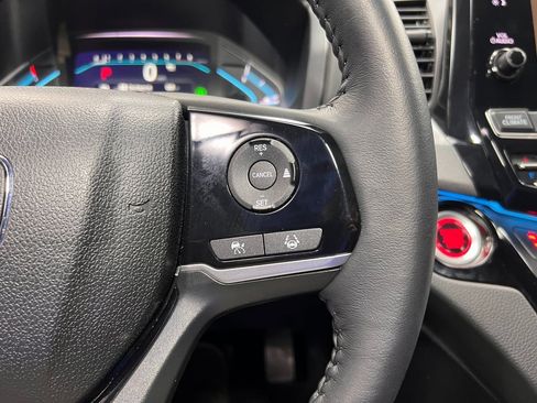 Used 2024 Honda Odyssey Touring image 20