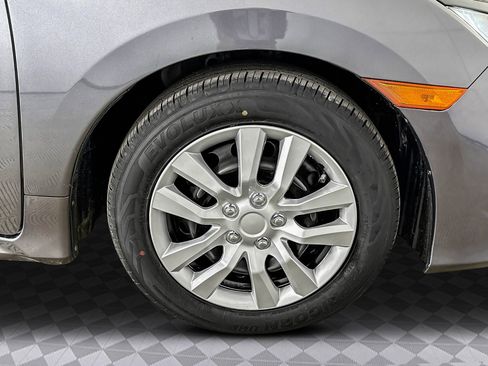 Used 2020 Honda Civic LX image 29