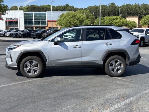 Used 2024 Toyota RAV4 XLE FWD image 8