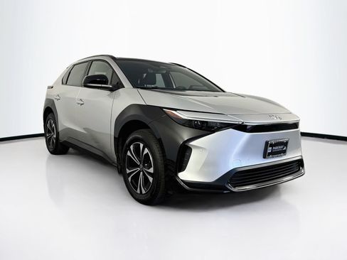 Used 2023 Toyota bZ4X AWD w/ Weather Package image 27