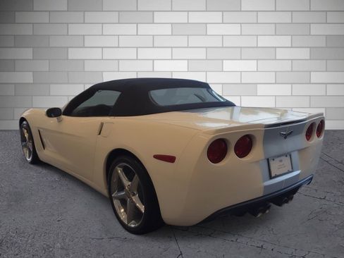 Used 2013 Chevrolet Corvette Convertible w/ 4LT Preferred Equipment Group RWD image 3