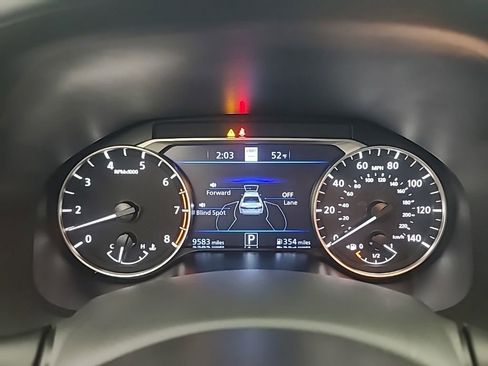 Used 2025 Nissan Altima 2.5 SL FWD image 29