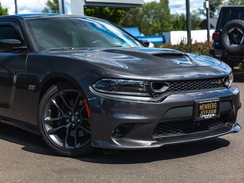 Used 2023 Dodge Charger Scat Pack w/ Plus Group RWD image 3