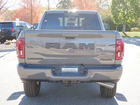 New 2026 RAM 2500 Laramie AWD/4WD image 11