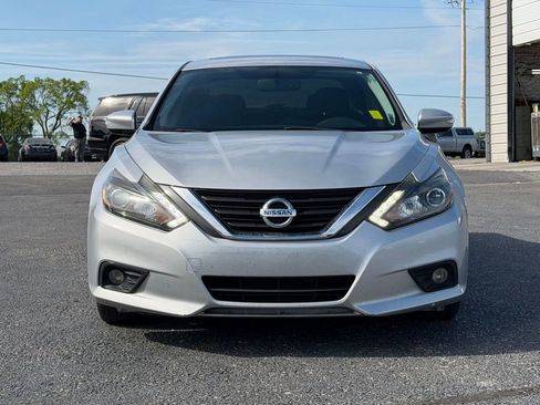 Used 2016 Nissan Altima 2.5 SL w/ 2.5 Technology w/LED Package FWD image 10