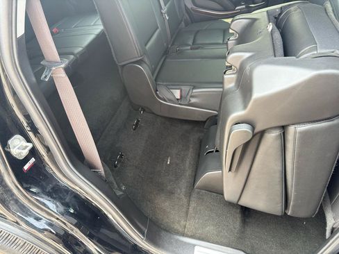 Used 2017 GMC Yukon SLT w/ Premium Edition AWD/4WD image 28