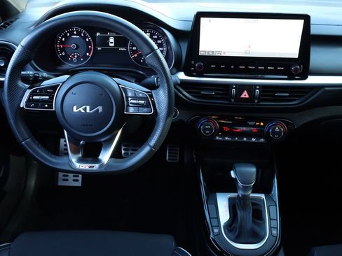 Used 2023 Kia Forte GT-Line image 12