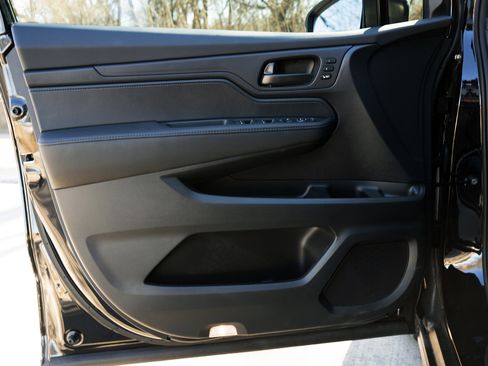 Used 2026 Honda Odyssey EX-L image 37