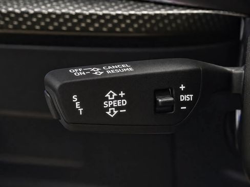 Used 2023 Audi SQ8 Prestige AWD/4WD image 37