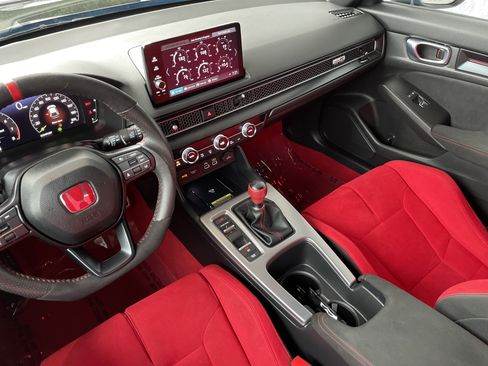 Used 2025 Honda Civic Type R image 28