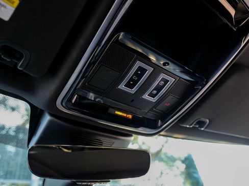 Used 2021 Land Rover Range Rover P525 Westminster Edition image 27