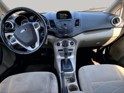 Used 2014 Ford Fiesta SE FWD image 12