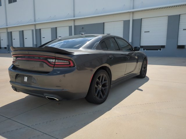 Used 2020 Dodge Charger SXT w/ Blacktop Package RWD image 5