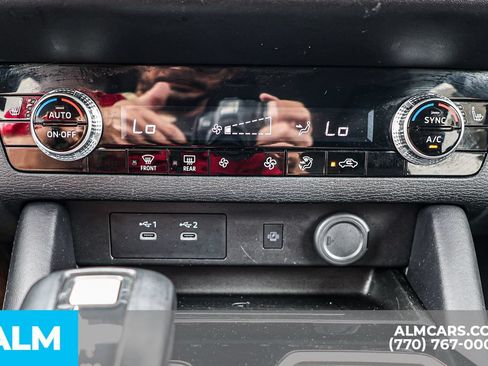 Used 2025 Mitsubishi Outlander SE FWD image 42