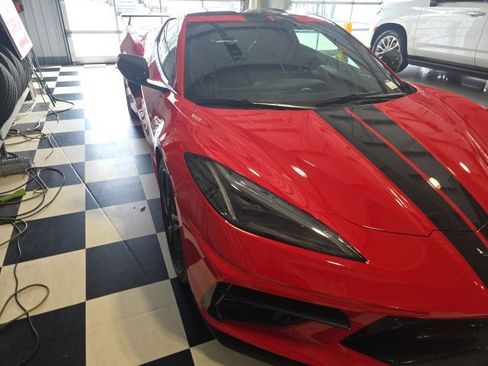 Used 2020 Chevrolet Corvette Stingray Premium Cpe w/ 3LT Preferred Equipment Group image 2