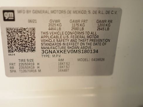 Used 2021 Chevrolet Equinox LT FWD image 36