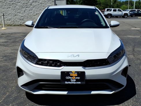 Used 2023 Kia Forte LXS FWD image 2