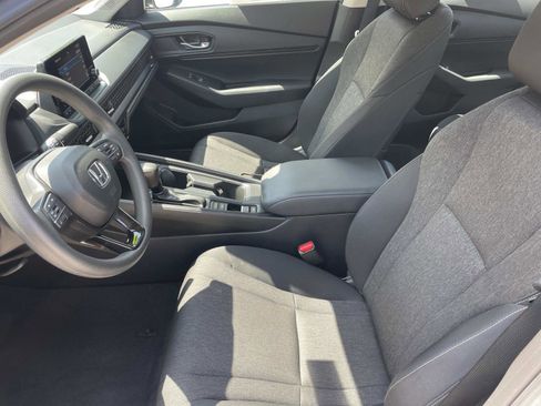 Certified 2025 Honda Accord SE image 16