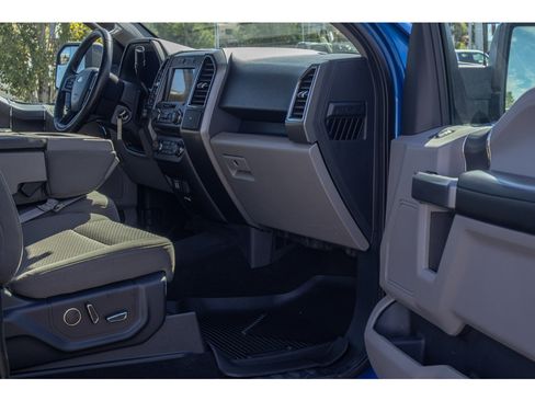 Used 2018 Ford F150 XLT w/ Equipment Group 302A Luxury AWD/4WD image 10
