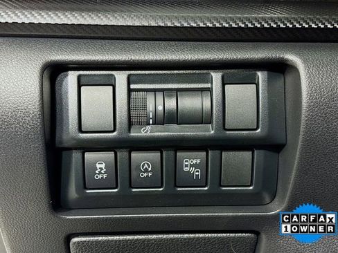 Used 2020 Subaru Crosstrek 2.0i Premium w/ Moonroof Package 1 image 10