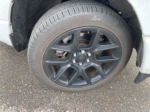 Used 2023 RAM 1500 Laramie image 5