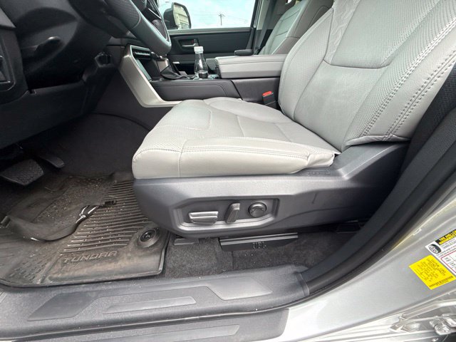 Used 2024 Toyota Tundra Limited AWD/4WD image 16