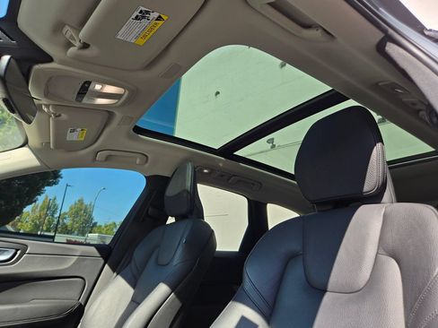 Certified 2023 Volvo XC60 B5 Plus w/ Climate Package AWD/4WD image 24