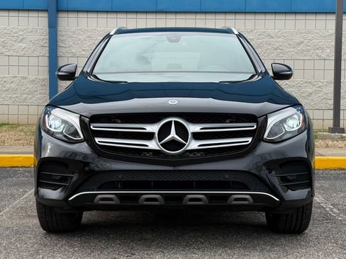 Used 2019 Mercedes-Benz GLC 300 GLC 300 4MATIC SUV w/ AMG Line image 2