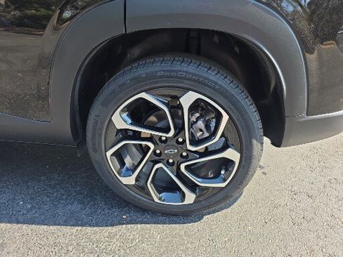 Used 2024 Chevrolet Trax RS w/ Driver Confidence Package image 21