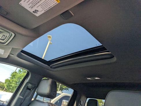 Used 2024 GMC Sierra 1500 Denali RWD image 25