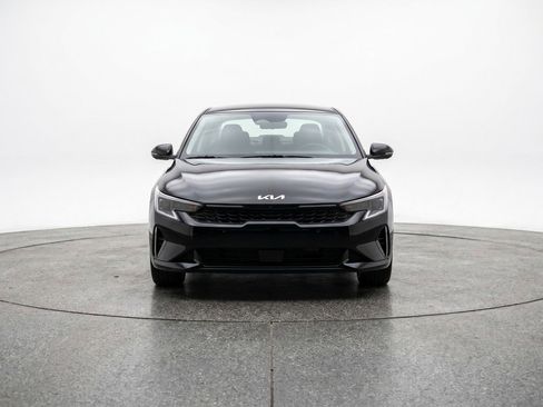 Used 2025 Kia K4 LXS FWD image 2