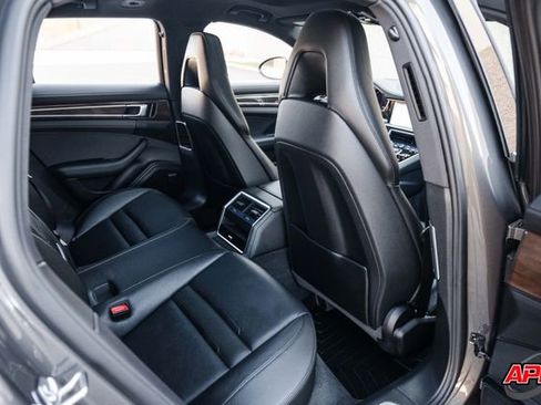 Used 2018 Porsche Panamera 4S image 73