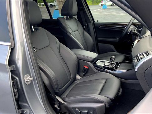 Used 2024 BMW X3 sDrive30i RWD image 8