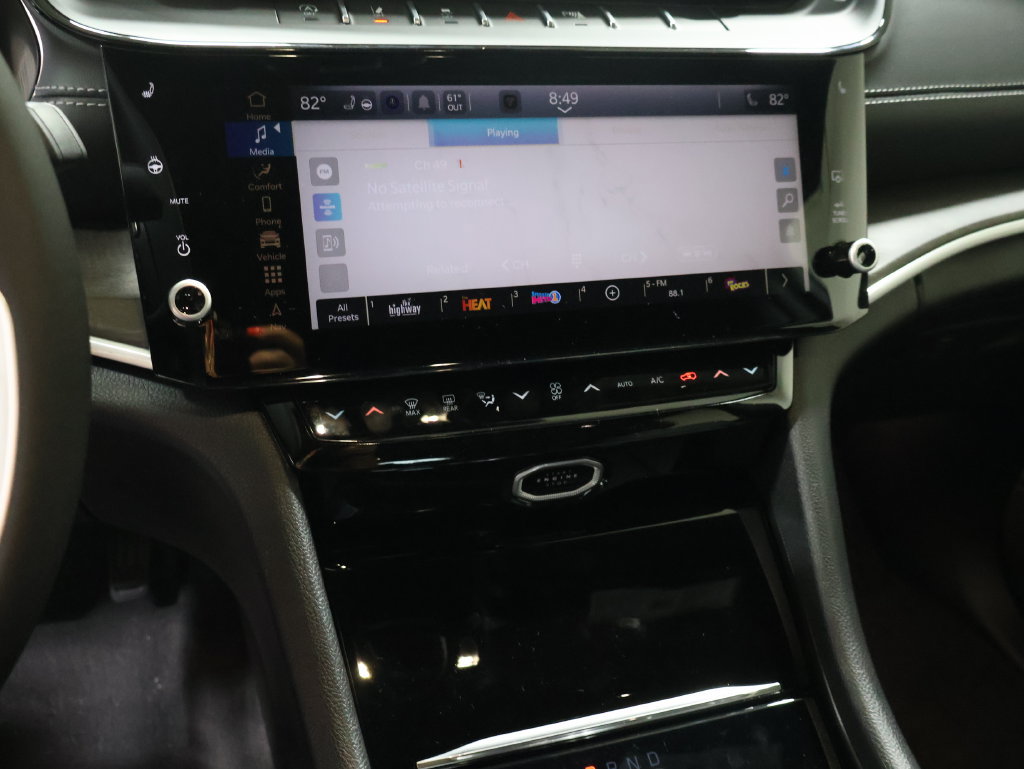 New 2027 Jeep Grand Cherokee Limited AWD/4WD image 21