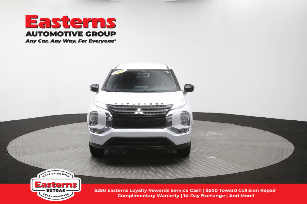 Used 2023 Mitsubishi Outlander SE Black Edition AWD/4WD image 54