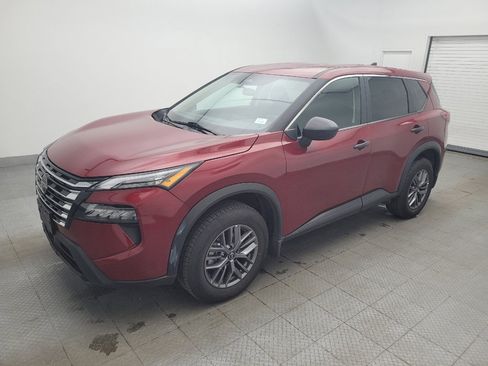 Used 2024 Nissan Rogue S image 2