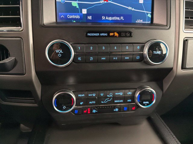 Used 2020 Ford Expedition XLT w/ Equipment Group 202A RWD image 26