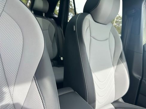 New 2026 Volkswagen Tiguan SE R-Line image 36