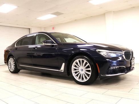 Used 2016 BMW 740i RWD image 5