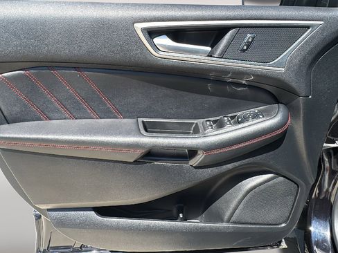 Used 2024 Ford Edge ST-Line AWD/4WD image 11