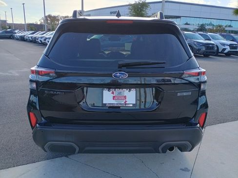 Certified 2025 Subaru Forester Limited image 6