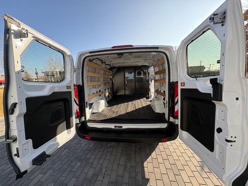 Used 2024 Ford Transit 250 Low Roof w/ Exterior Upgrade Package image 25