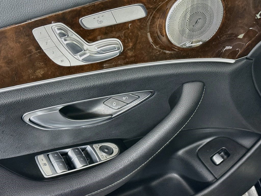 Used 2022 Mercedes-Benz E 350 Sedan w/ Driver Assistance Package image 22