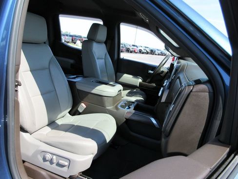 Used 2019 GMC Sierra 1500 SLT w/ SLT Premium Package AWD/4WD image 22