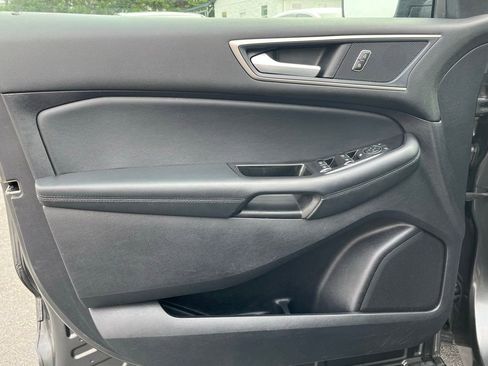 Used 2020 Ford Edge SEL image 9